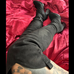 Overkneestiefel Wildleder
